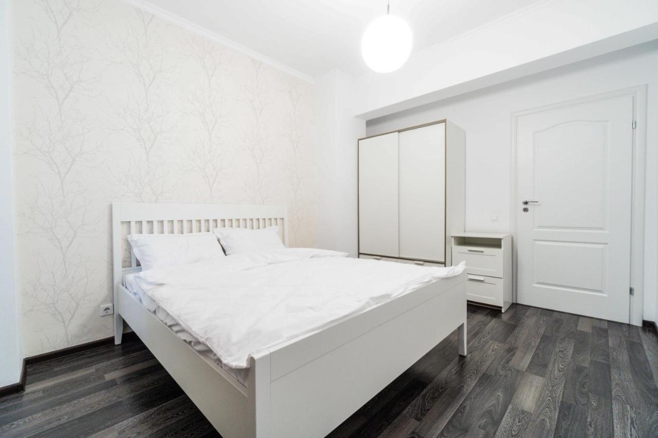 Luxury Baneasa Apartamento Bucarest Exterior foto