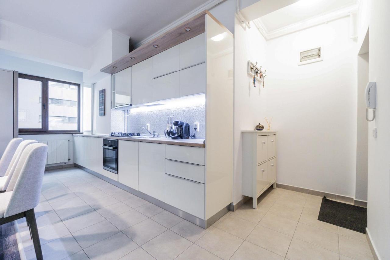 Luxury Baneasa Apartamento Bucarest Exterior foto